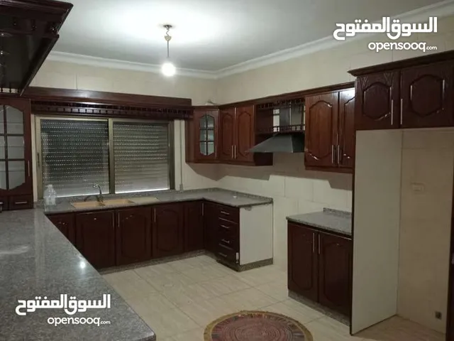 شقة فارغة للايجار في منطقة مرج الحمام 185متر