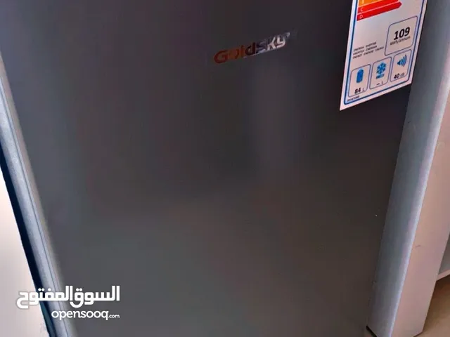 ثلاجة مكتب للبيع بحاله ممتاز ومكفوله