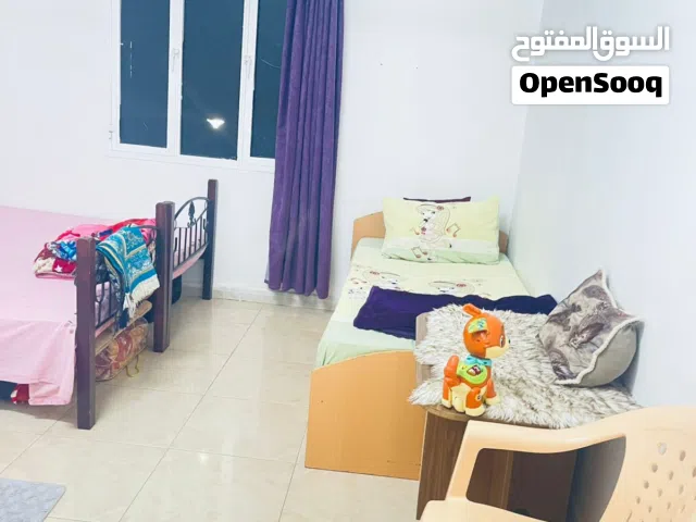 استوديو مفروش شامل مياه وكهرباء وانترنت قريب من بدر السماء