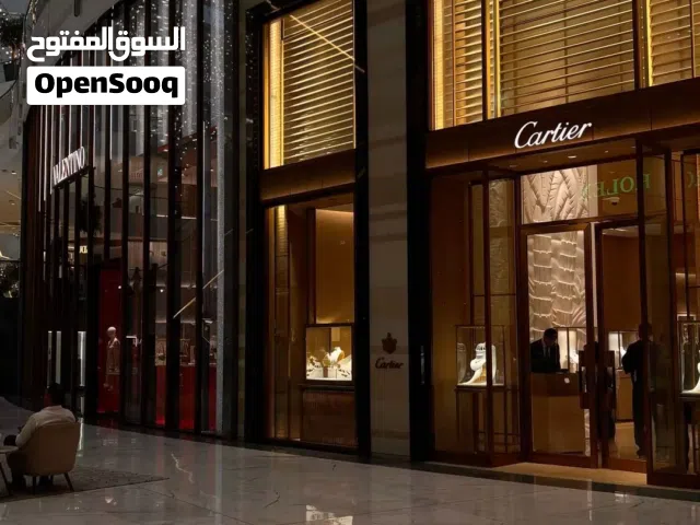 محل للايجار بالطويسة على شارع المركز