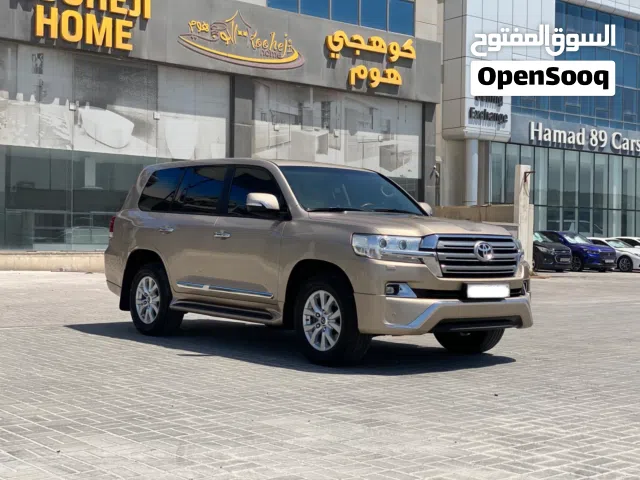 2016 Toyota Land Cruiser GXR