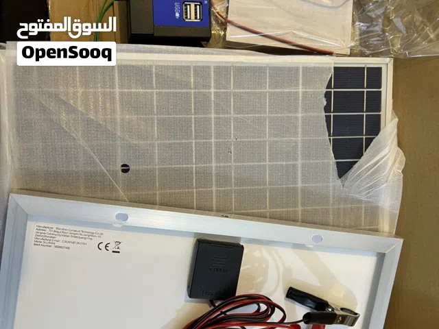 شاحن بطارات على الطاقة الشمسية، خلتين كبيرة وقوية مع منظم فولتية