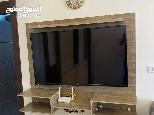 طاولة تلفزيون بحالة الجديد