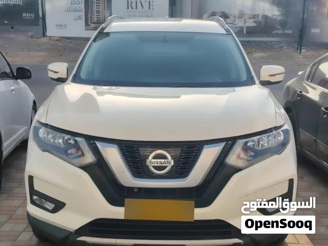 Used Nissan Rogue in Muscat