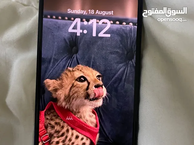 ايفون 14 .256gb . للبدل مع 14 pro. او للبيع