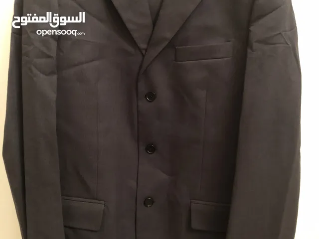 بدل عملية من ماركات ايطالية مختلفة الالوان والتفاصيل