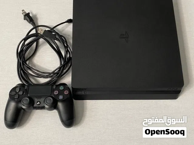 PS4 Slim in excellent condition /بلاستيشن 4 سليم بحالة ممتازة