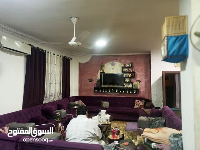 150 m2 2 Bedrooms Apartments for Sale in Zarqa Hay Al Iskan