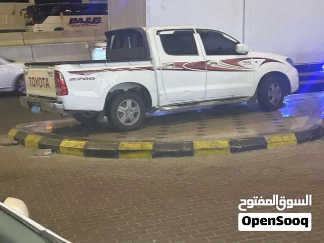 2011 Toyota Hilux DLX