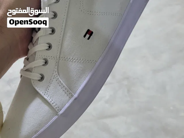 شوز تومي رجالي أصلي جديد مقاس 45 Tommy
