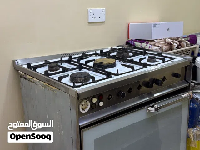 فرن للبيع يعمل بشكل جيد