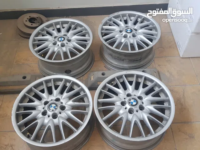 ORIGINAL BMW. Original Alloy BMW V Spoke shape 17-inch wider wheels/tires in the rear