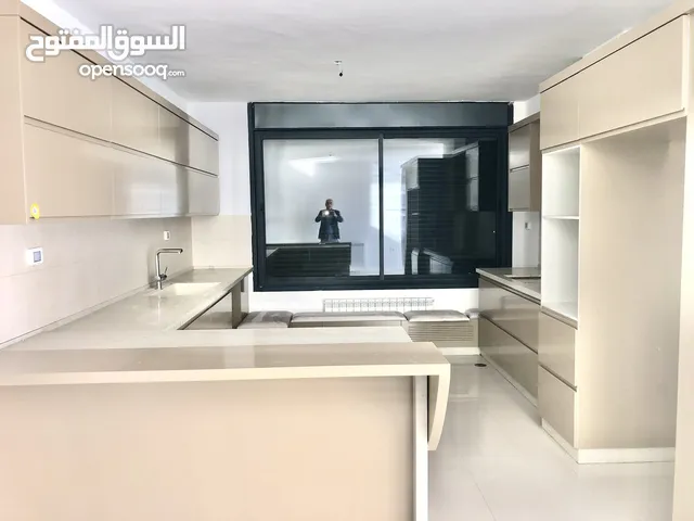 شقة للبيع في رام الله
في الطيرة خلف البيت الانجيلي