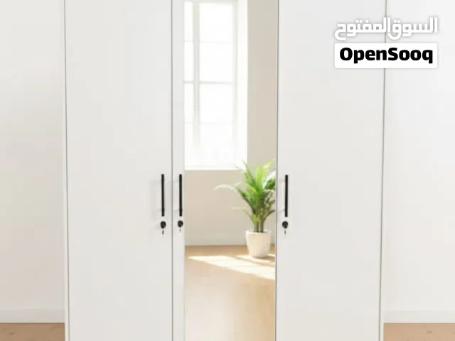 New stock available 3 door high quality  3 أبواب عالية الجودة