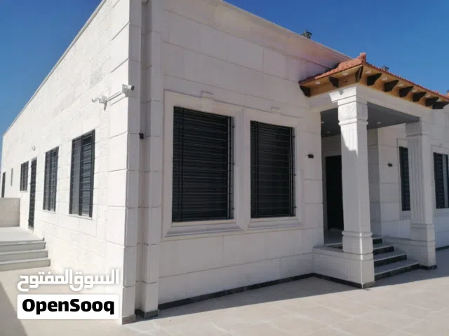 240 m2 More than 6 bedrooms Villa for Sale in Amman Al-Baida