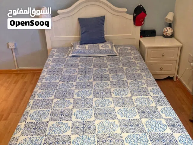 Argent for. Sale. Bed.