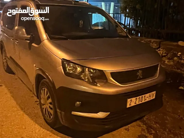 بيجو ريفتر 2019
