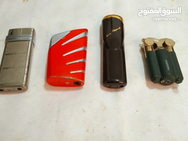 عدد 4 ولاعة سجاير بحالة ممتازة . باسعار مغرية .