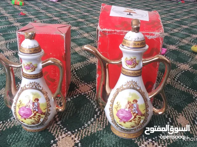 تحف رخام جديد في كراتينها
