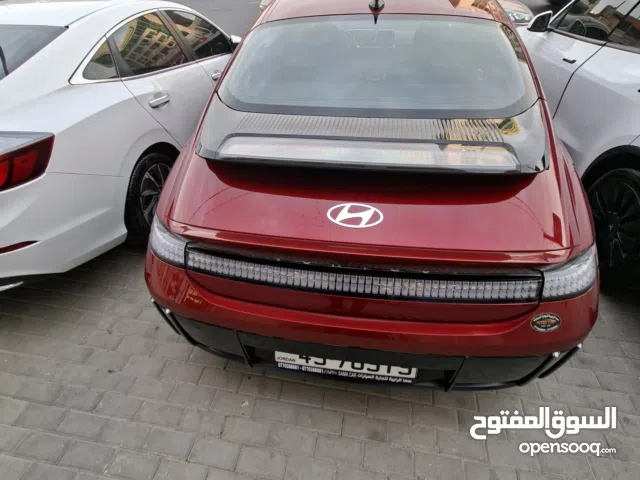 هيونداي ايونيك 2023 كهربائي خمري ف sedan مع ميزات متطورة ومرخصة