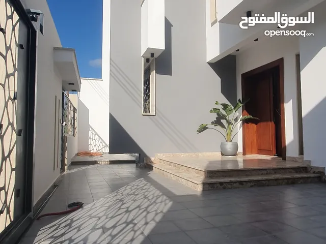 460 m2 5 Bedrooms Townhouse for Sale in Tripoli Al-Sabaa