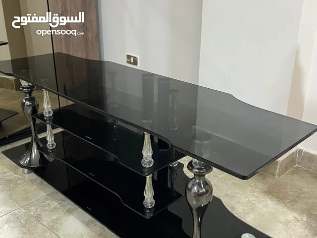 طاولة تلفزيون سوداء زجاج ثلاث رفوف
