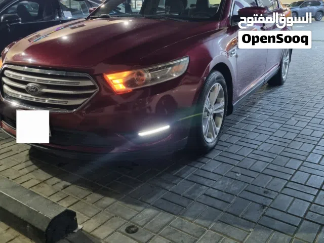 2016 Ford Taurus SEL