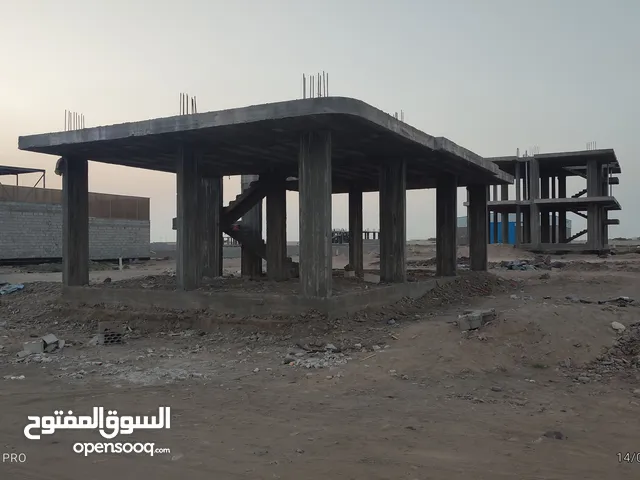 عمارة للبيع دور ارضي عظم . بئر احمد عل شارع 12 رئيسي قيد السفلته. وقريبه من شارع 16 المسفلت