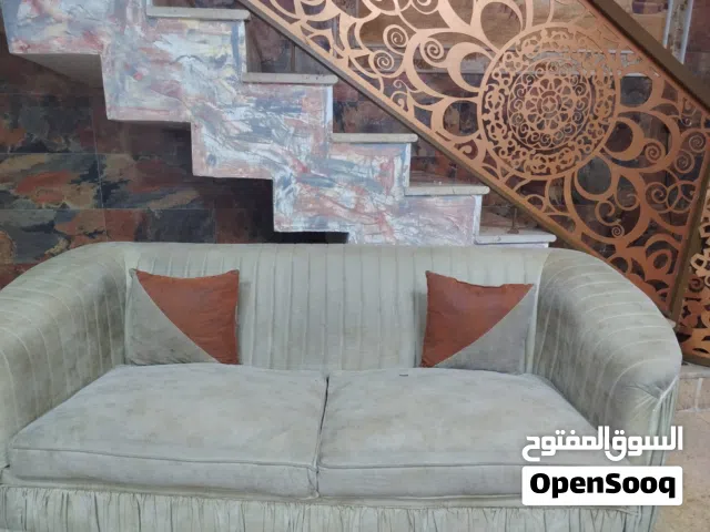 تخم 5 قطع لون الأوف وايت ومشمشي وتجي هديه وياه طبلات جديده