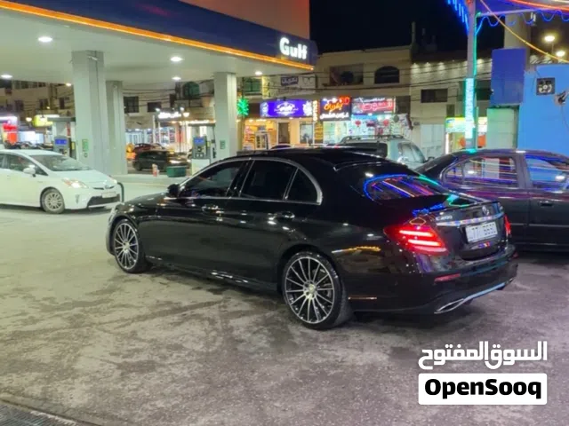 2017 مرسيدس بنز الفئة-E E 200