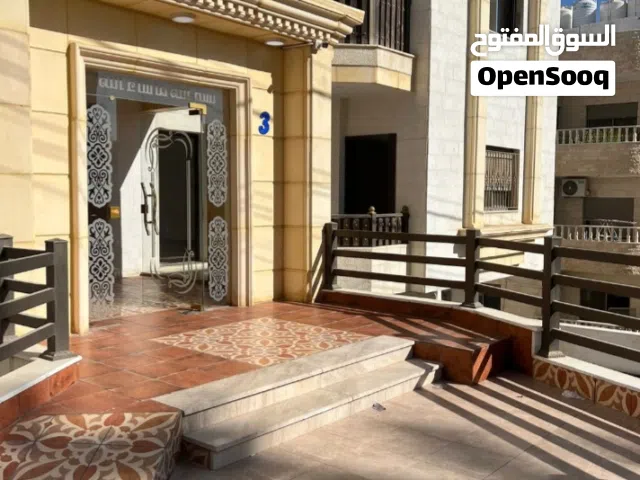 ثلاث شقق للبيع في عمان ضاحية الرشيد