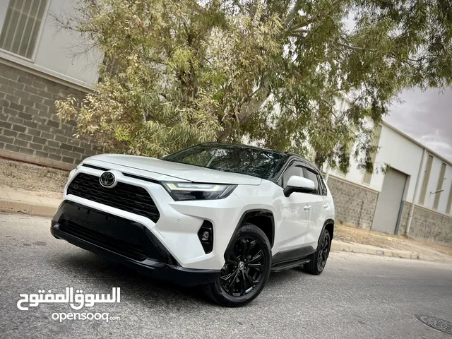 Used Toyota RAV 4 in Zarqa