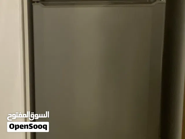 ثلاجة بيكو شبه جديدة بسعر ممتاز