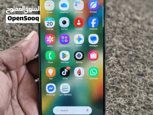 s23 plus 5G  256gb good condition little   scratch see picture (phone only)