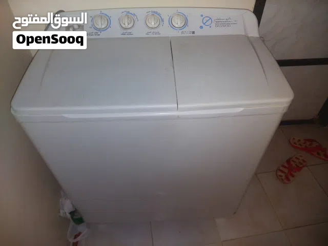 غسالة مستخدم استخدام جيد ونظيف