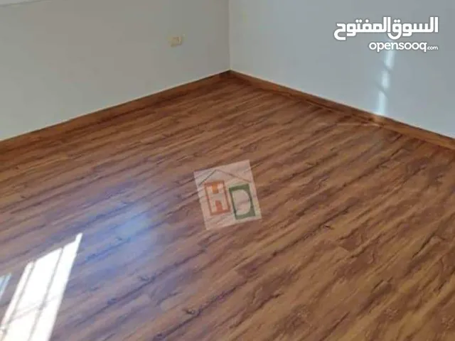 باركيه PVC تلزيقو منو وفيه   تركيبه سهل   البيع بالمتر المربع  يباع بالمتر المربع