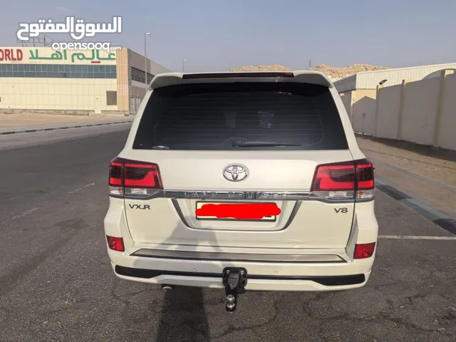 تويوتا لاند كروزر 2017