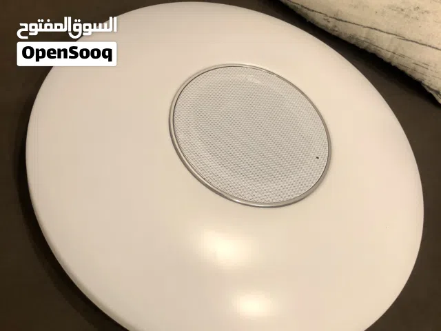 سبيكرا  اضائه وصوت بلوثوث