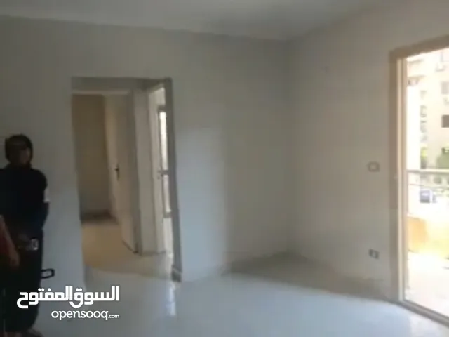 70 m2 2 Bedrooms Apartments for Rent in Cairo First Settlement
