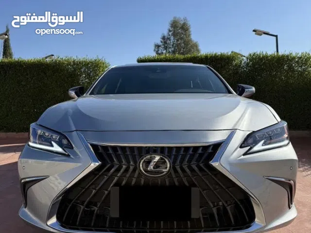 Lexus ES350 2023