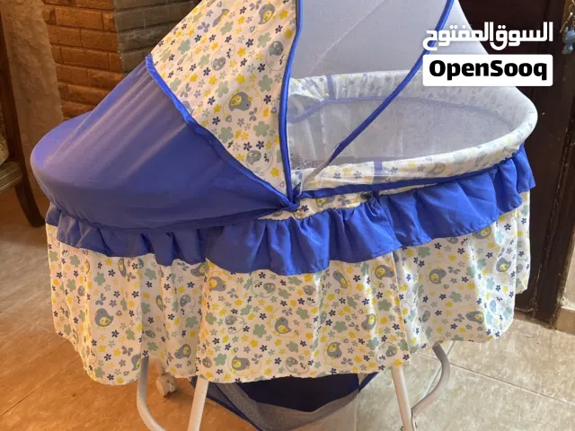 سرير بيبي للبيع