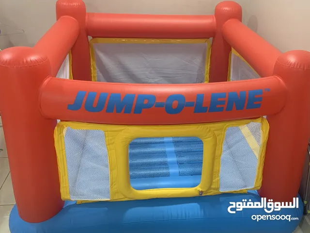 ‏Jumpoline ، بيت هزاز ، نطاطية