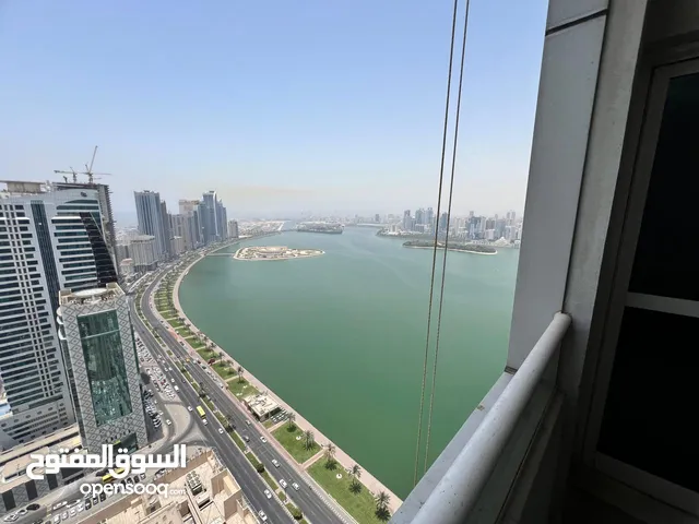 شقة للبيع بإطلالة بحر ساحرة
