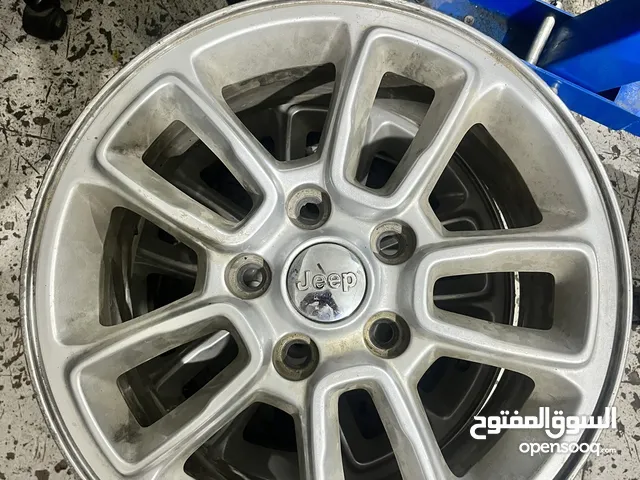 Jeep rims.