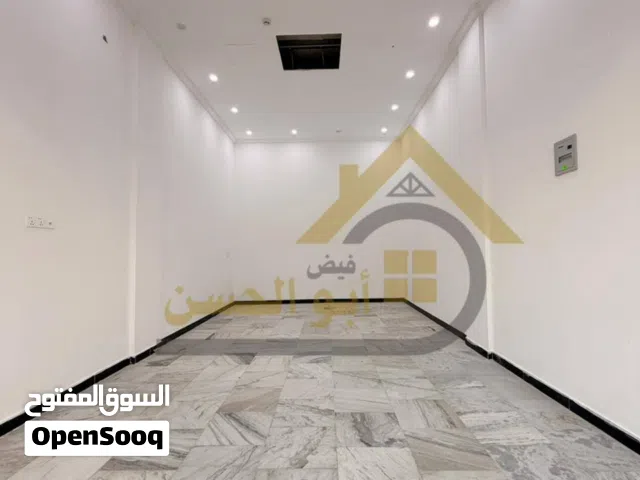 محل للايجار بمساحة 28 متر واجهة 7 متر في الجنينة