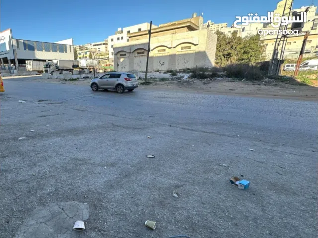 محل للايجار في بيتونيا على الشارع