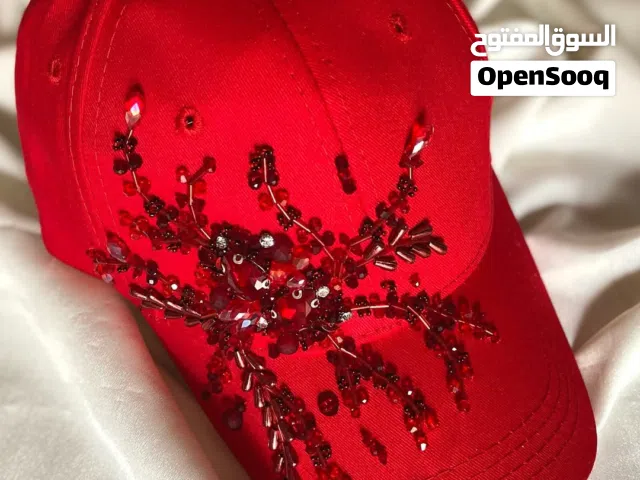 •	كاب مطرّز يدوي شغل مميز وراقي