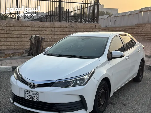 تويوتا كورولا 2018 للبيع