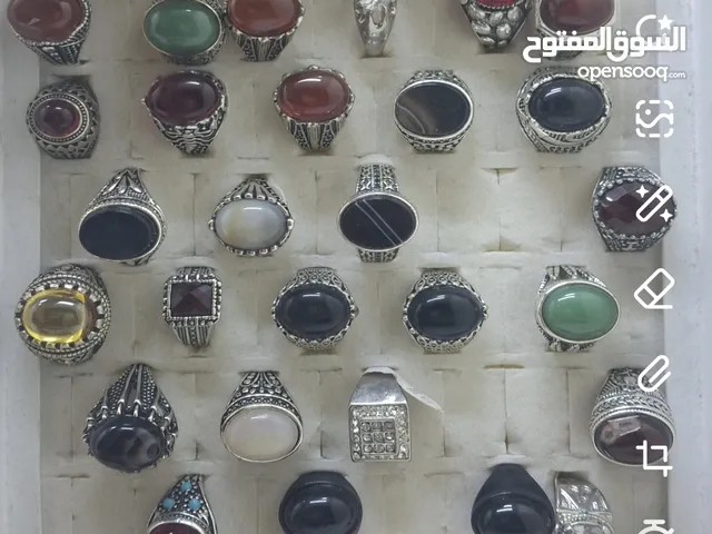 احجار كريمه متنوعه احجار كريمه من النوادر كل الي بخاطرك موجود