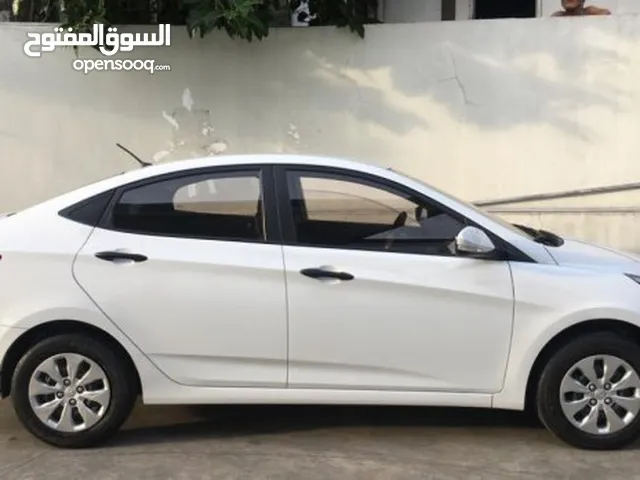 أكسنت 2019 للبيع في الرياض اللون أبيض لوحة رقم د ق ك 5379
